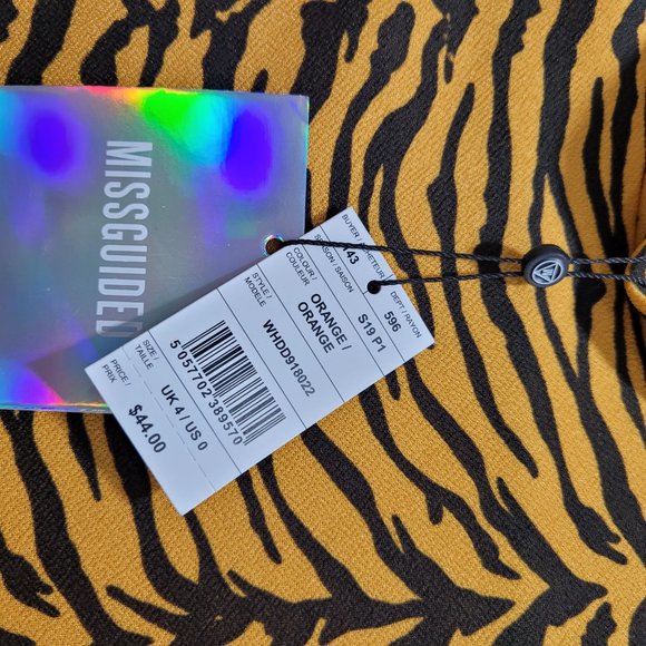 MISSGUIDED New High-Neck Long Sleeve Short Dress - Picture 3 of 3